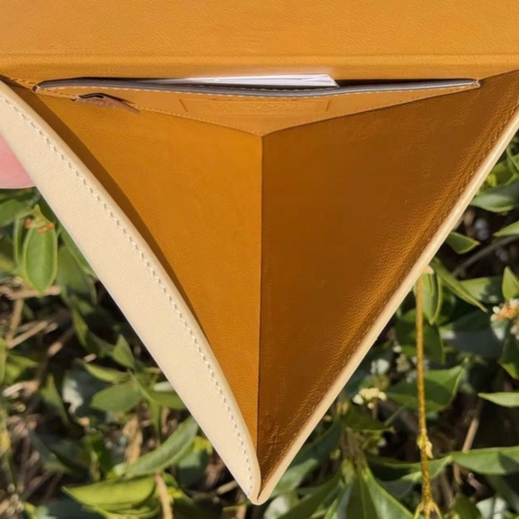 Coach City Blocks Triangle Bag C0304 NWT Limited Edition - Picture 7 of 10